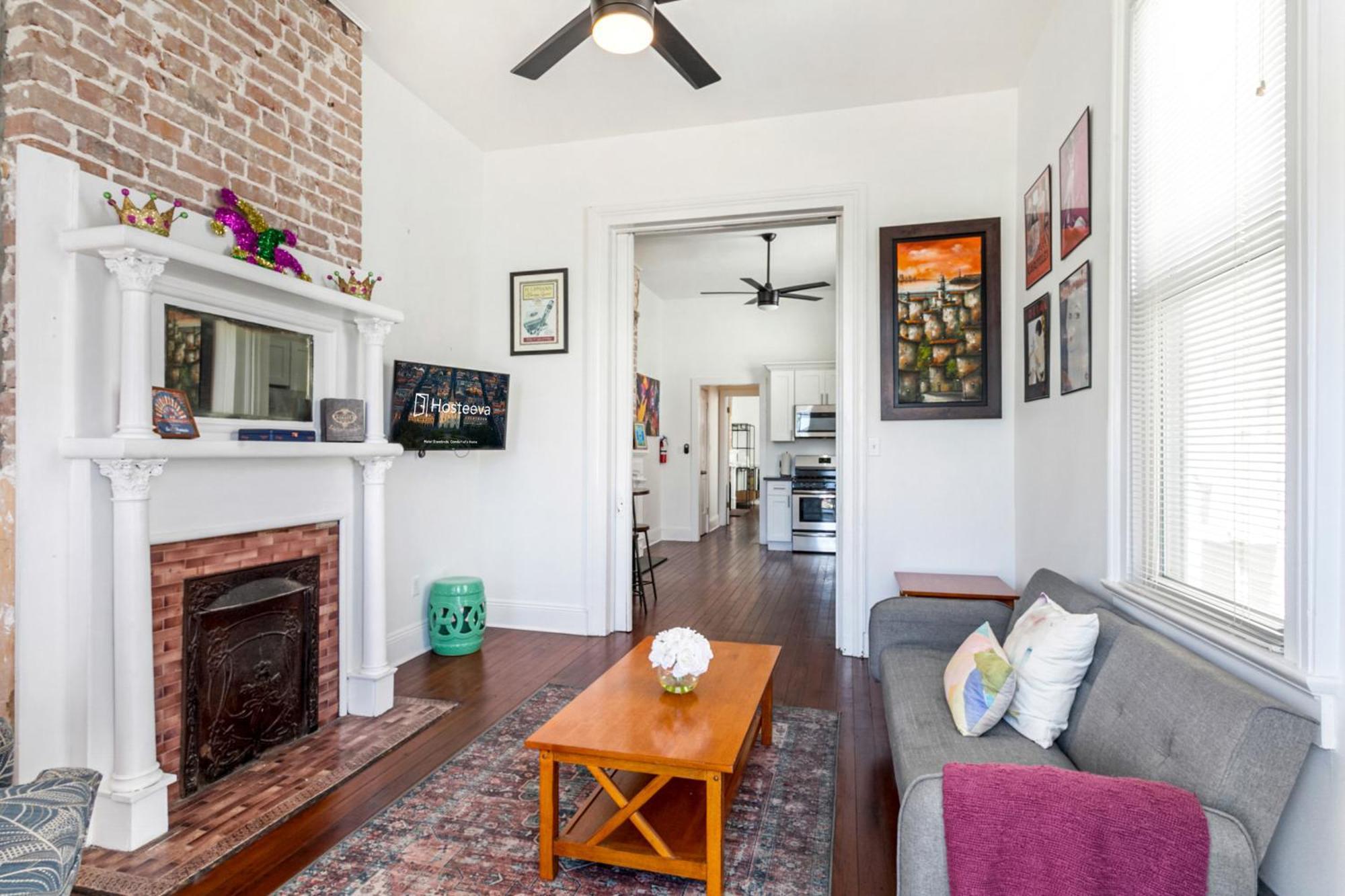 Private 2br In Uptown By Hosteeva *