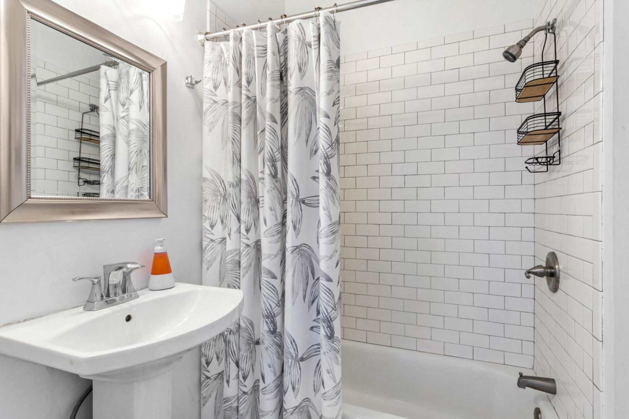 Private 2br In Uptown By Hosteeva * New Orleans